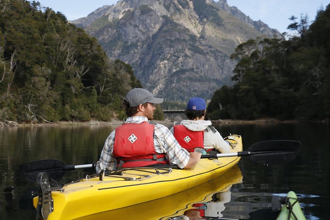 Half a day of kayaking on Lake Moreno in private service - From Bariloche to Circuito Chico