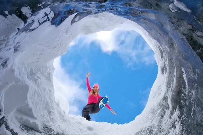 Ice Trekking Vinciguerra Glacier and Laguna de los Témpanos Premium - Lunch, hot drinks, and the return walk