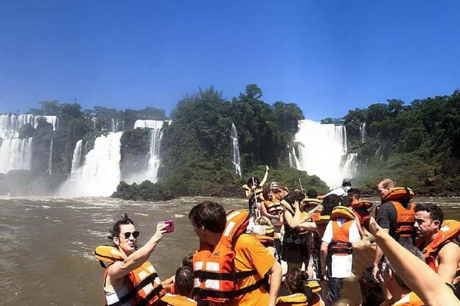 Iguazu Falls Argentinas Tour and Great Adventure Boat Tour - Key points to know before booking