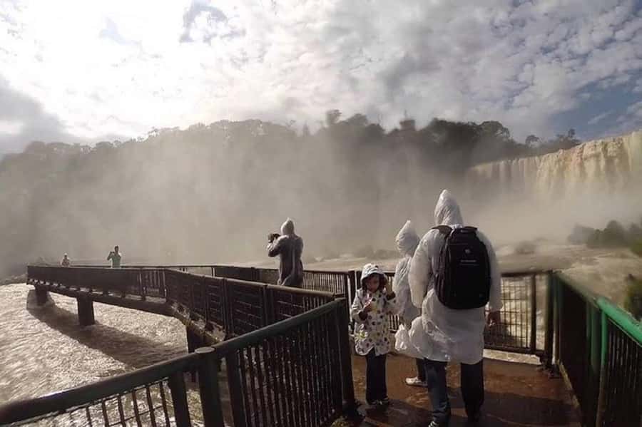 Iguazu Falls Argentinas Tour and Great Adventure Boat Tour - What happens on the Great Adventure boat ride