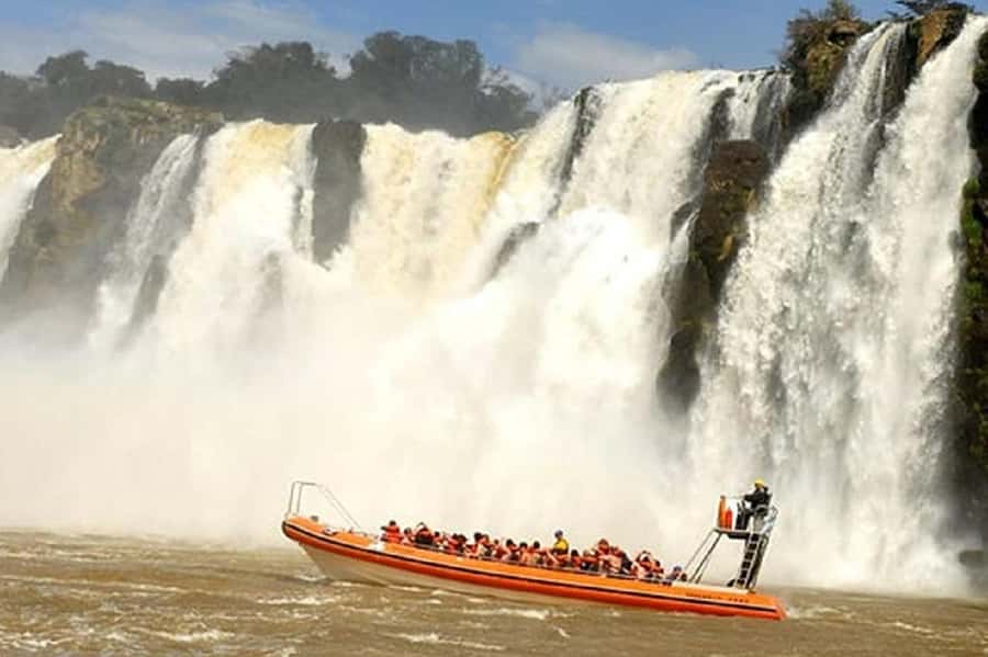 Iguazu Falls Argentinas Tour and Great Adventure Boat Tour - Is $195 a fair price?