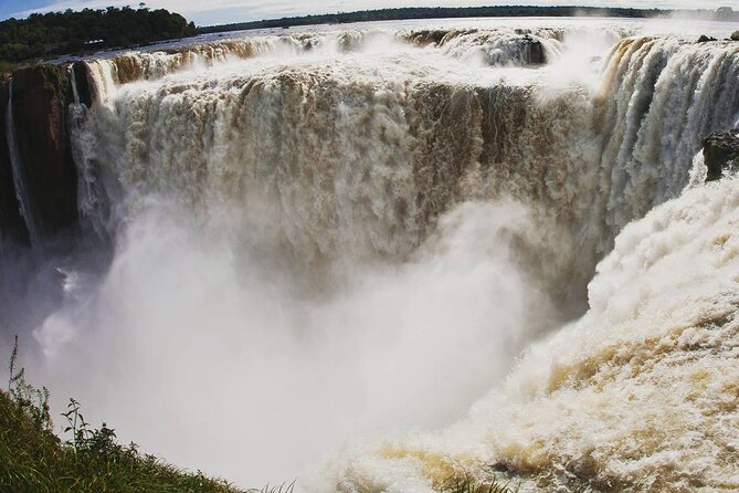 Iguazu Falls Private Day Trip from Buenos Aires with Airfare - Before sunrise at Buenos Aires airport