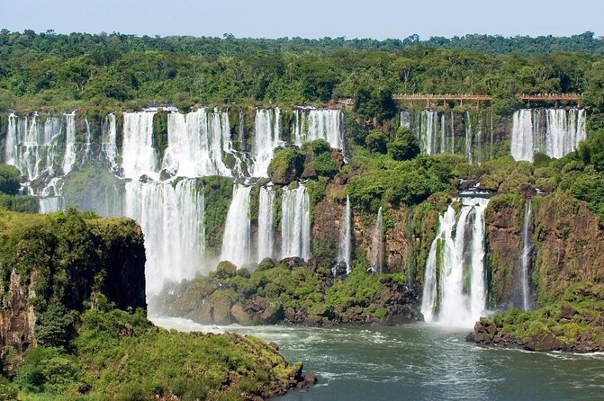 Iguazu Falls: Visit to Argentinian and Brazilian Side in two days - What the $190 price really covers