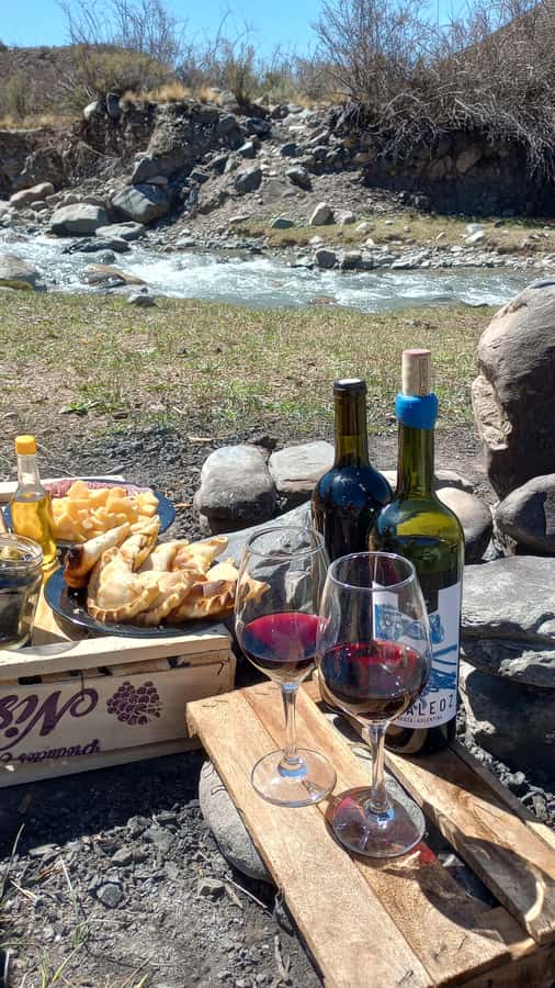 InBuddies Mendoza: Mountain Road Experience - Who Will Enjoy This Road Day?