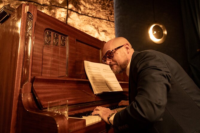 Intimate Underground Tango Show by Secreto Tango Society - Finding the venue and arriving on time