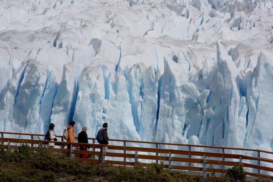 Kayak Perito Moreno Walkways lunch Transfer from Calafate - Booking details worth taking seriously
