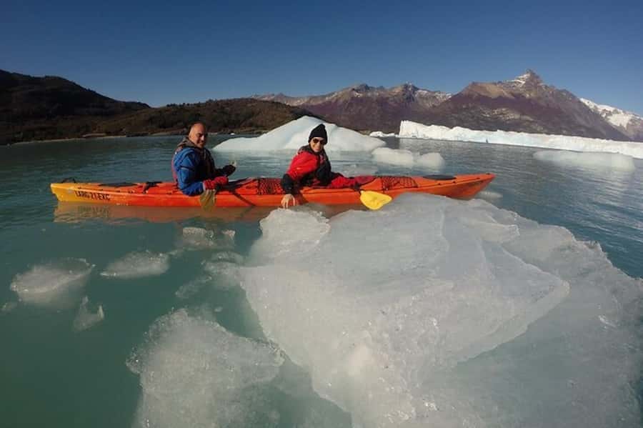 Kayak Perito Moreno Walkways lunch Transfer from Calafate - Two ways to meet Perito Moreno Glacier