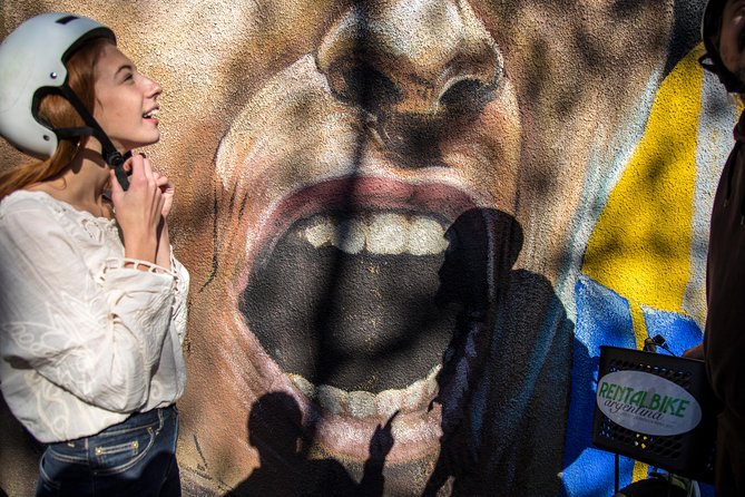 La Boca and Downtown Bike Tour - Private Tour - La Boca, football, and the character of the neighborhood