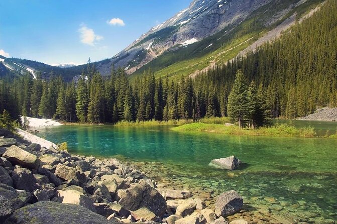 Laguna Esmeralda Trekking Adventure with Lunch - Key points before you book