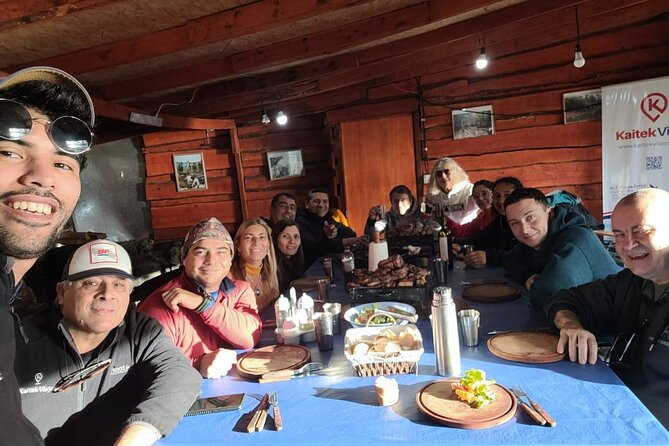 Lakes 4WD Off Road with Lunch at Lake Fagnano from Ushuaia - The 90-minute 4WD circuit through lenga forest