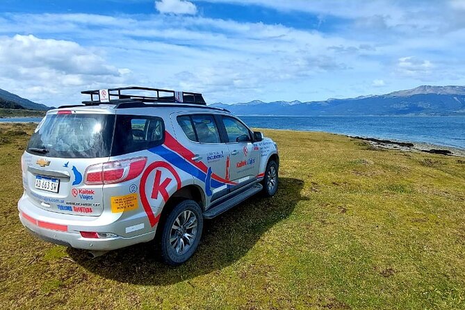 Lakes 4WD Off Road with Lunch at Lake Fagnano from Ushuaia - Guides, language, and the small-group question