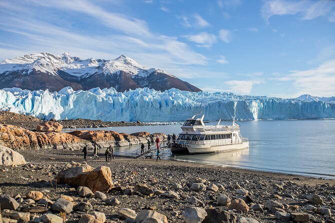 Los Glaciares National Park: Blue Safari - Crossing Lago Rico by boat