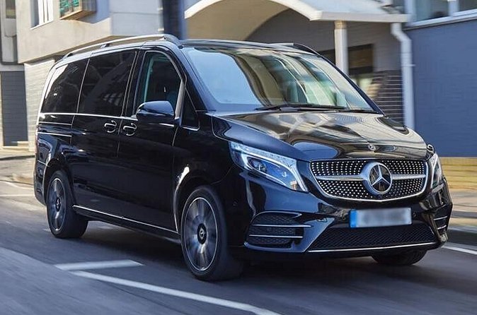 Luxury Van Departure from Buenos Aires to Pistarini Airport EZE - The Drive to Ministro Pistarini Airport