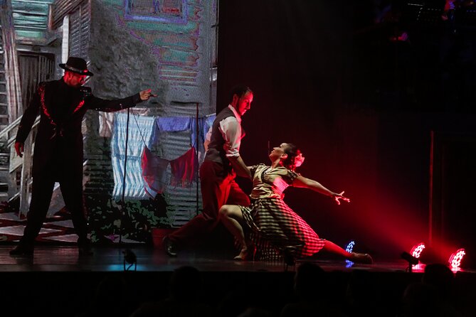 Madero Tango Live Show and dinner amazing entertainment - A tango show with a wider Argentine program