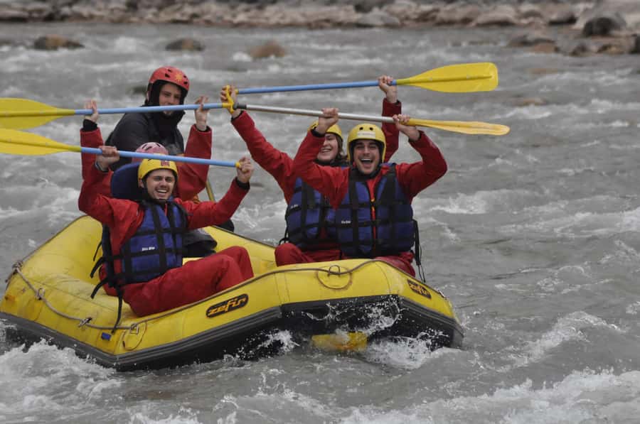 Mendoza: 12-KM River Rafting Tour in the Andes - What happens after the raft reaches shore