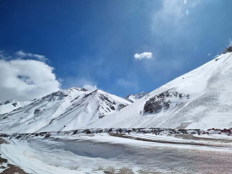 Mendoza Aconcagua Tour: The Essence of the Andes Mountains - The one-hour walk to Horcones Lagoon