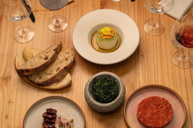 Mendoza Food Safari - 4 Top Restaurants in One Night - The walks connect food with Mendoza’s city life