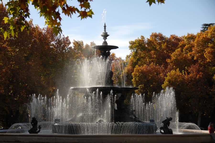 Mendoza: Half-Day Sightseeing City Tour - Transport, timing, and the three-hour promise