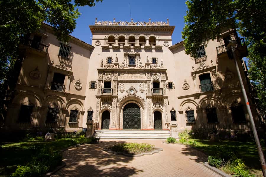 Mendoza: Half-Day Sightseeing Tour - Plaza Independencia and Mendoza’s four companion plazas
