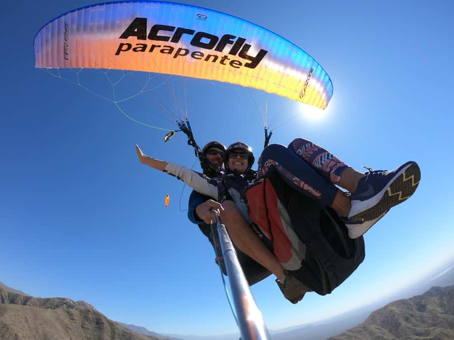 Mendoza: Paragliding Tandem Flight with Instructor - Who Will Enjoy This Most?