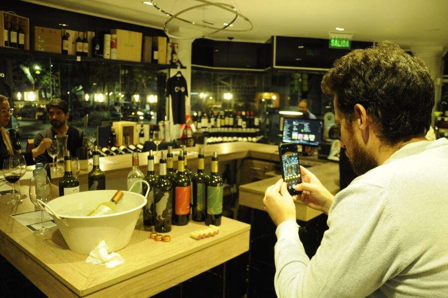 Mendoza: Premium Wine Tasting - The food board does more than decorate the table