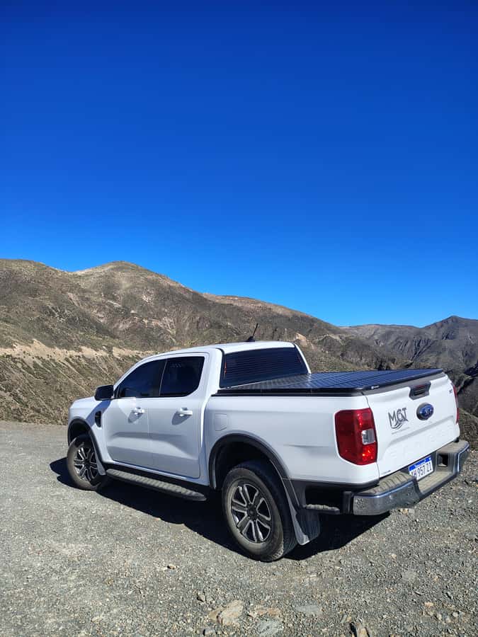 Mendoza : The best High Mountain Private tour - 4x4 style! - Puente del Inca and its unusual mountain setting
