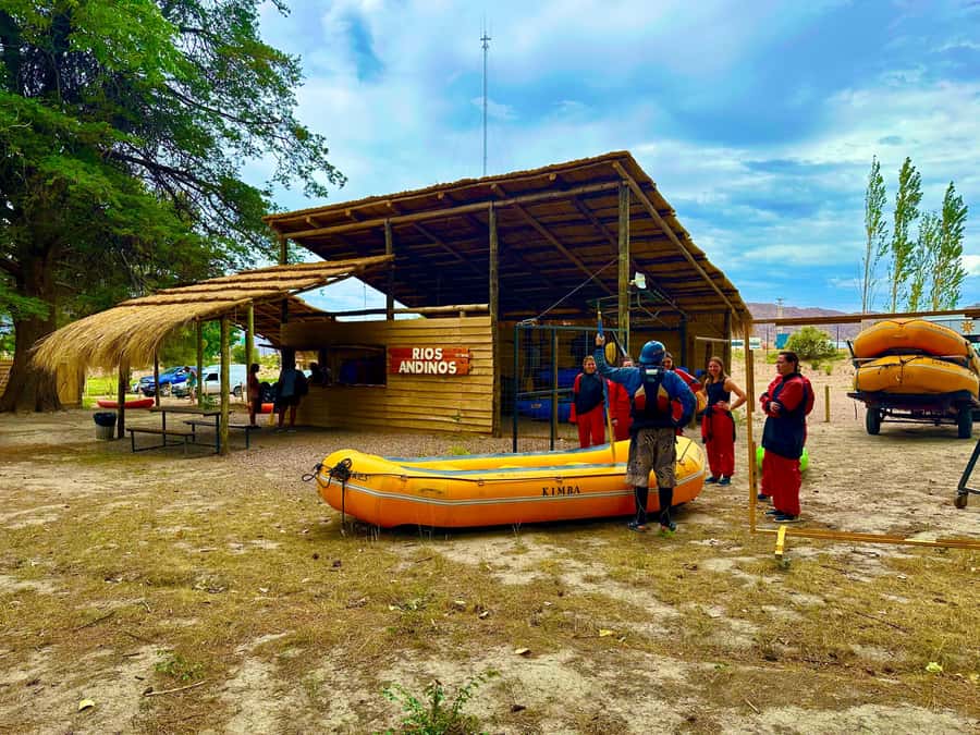 Mendoza: Trekking, Abseiling and Zipline - What the $63 price really buys