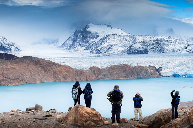 Minitrekking tour through the Perito Moreno Glacier! - Returning by boat in front of the glacier