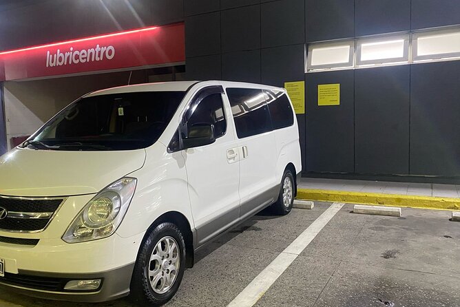 Minivan Transfer Ezeiza Aeroparque - How the $140 group price works