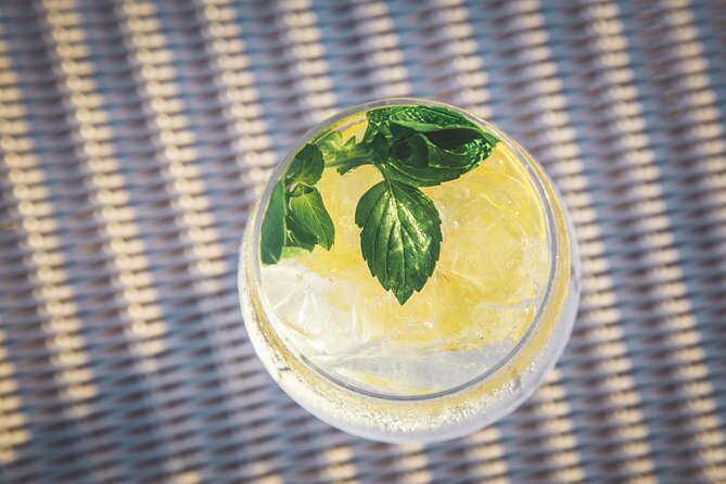 Mix Like a Local Argentine Cocktail Workshop in Palermo - Empanadas keep the class grounded