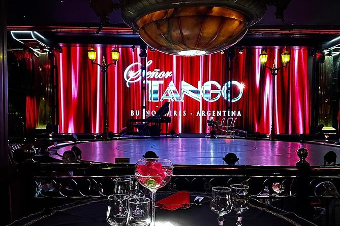 Mr. Tango VIP Dinner Show - What the VIP cabin changes
