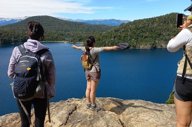 Multisport: Moreno Lake Kayaking and Mirador del Tristeza Hiking - Is $250 per person a fair price?