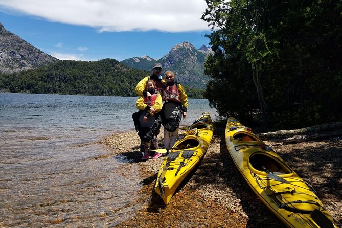 Multisport: Moreno Lake Kayaking and Mirador del Tristeza Hiking - The 9:00 a.m. start and ride into Circuito Chico