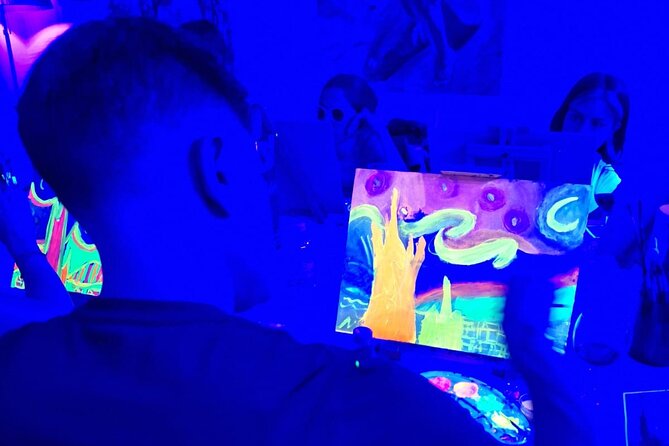 Painting My Own Starry Night at Buenos Aires FLUO - Obelisco Area - Two hours of focused creative time