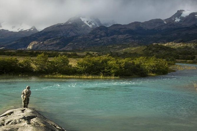 Patagonia Fly Fishing Experience in El Calafate (Small Groups) - Lunch is part of the appeal