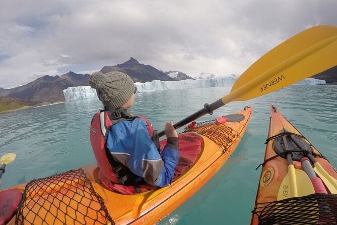Perito Moreno Adventure: Kayak Experience and Walkway Tour - What the private format adds