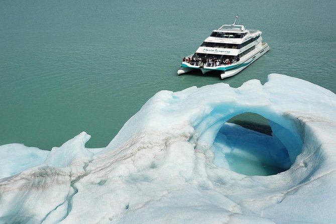 Perito Moreno boat tour from El Calafate: Glaciares Gourmet - Spegazzini Glacier and the lunch question