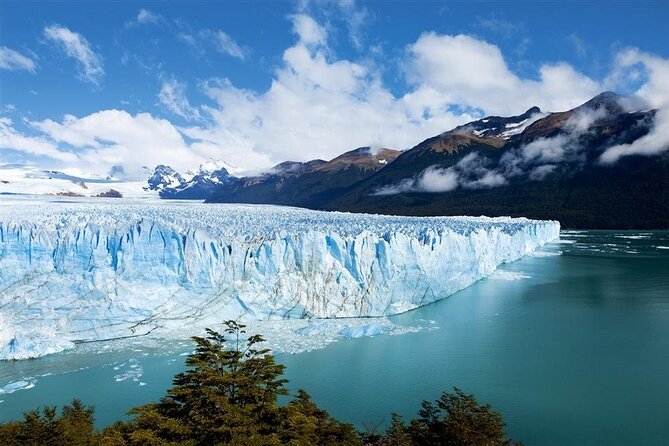 Perito Moreno Glacier with Nautic Safari - The boat view beside Perito Moreno Glacier