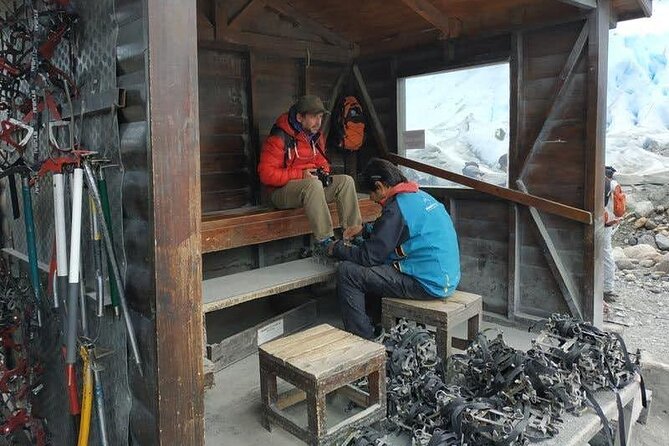 Perito Moreno Ice hike & walkways from El Calafate - Minitrekking - Forest path, hot drink, and the final boat look