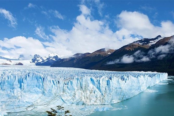 Perito Moreno Safari Nautico Including Footbridges Guided Tour - Why this Perito Moreno day trip works