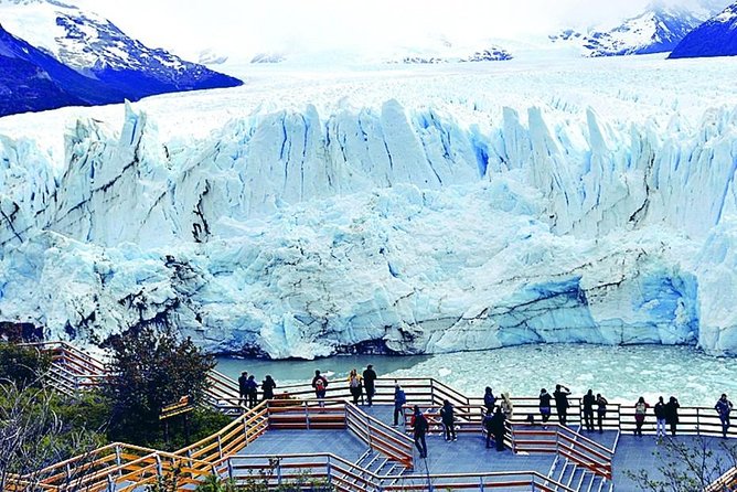 Perito Moreno Safari Nautico Including Footbridges Guided Tour - Leaving El Calafate for the glacier
