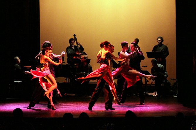 Piazzolla Tango Show and Dinner in Buenos Aires - The 8 p.m. tango lesson