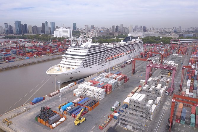 Port Transfers with English Speaking Driver - Why Door-to-Door Service Helps