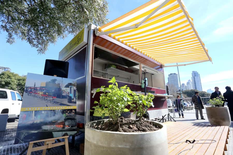 Porteño flavours by Puerto Madero Gastronomic Guided Tour - Puerto Madero, where the old port meets new Buenos Aires