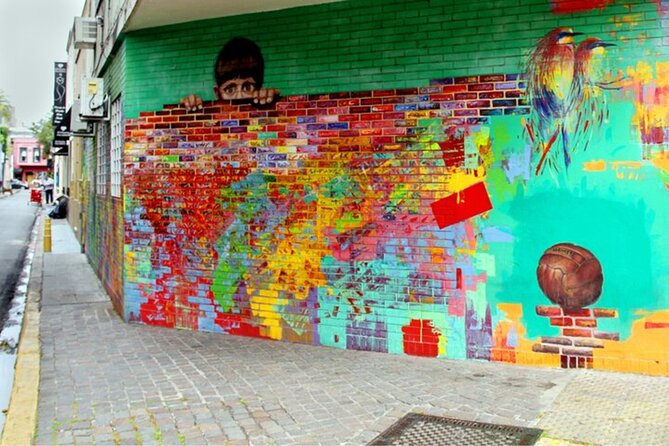 Premium Argentinian Wines and Malbec Tasting & Urban Art Tour - A small group that keeps the evening personal