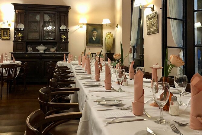 Premium Day Tour to Colonia del Sacramento - Lunch at Mesón de la Plaza