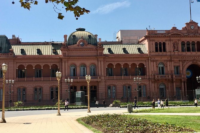 Premium Private City Tour of Buenos Aires - Recoleta, Pilar Church, and the cemetery question