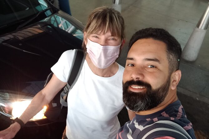Private Airport Transfer In or Out : Ezeiza (EZE) – Buenos Aires - Arriving at Ezeiza and finding the driver