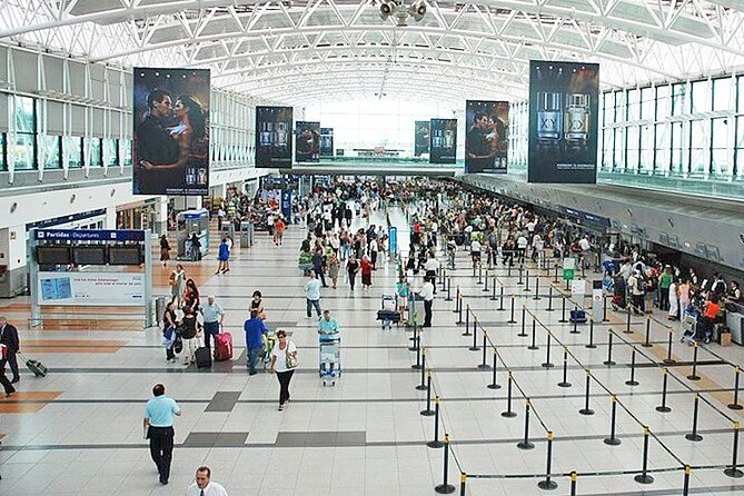 Private Airport Transfer in or out with english speaking driver. - The ride from the airport to your hotel