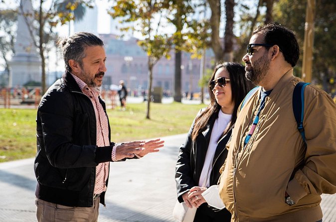 Private City Tour in Buenos Aires for Groups - Avenida de Mayo and Plaza de Mayo: a central history lesson